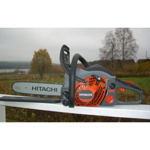 Máy cưa xích chạy xăng Hitachi CS33EB